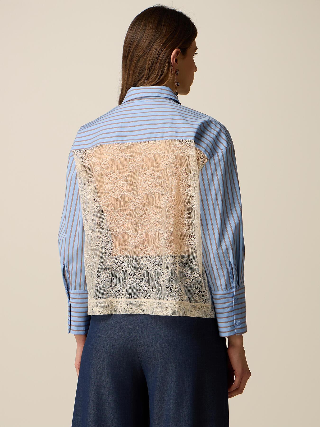 Camicia a righe con inserti in pizzo image number 1