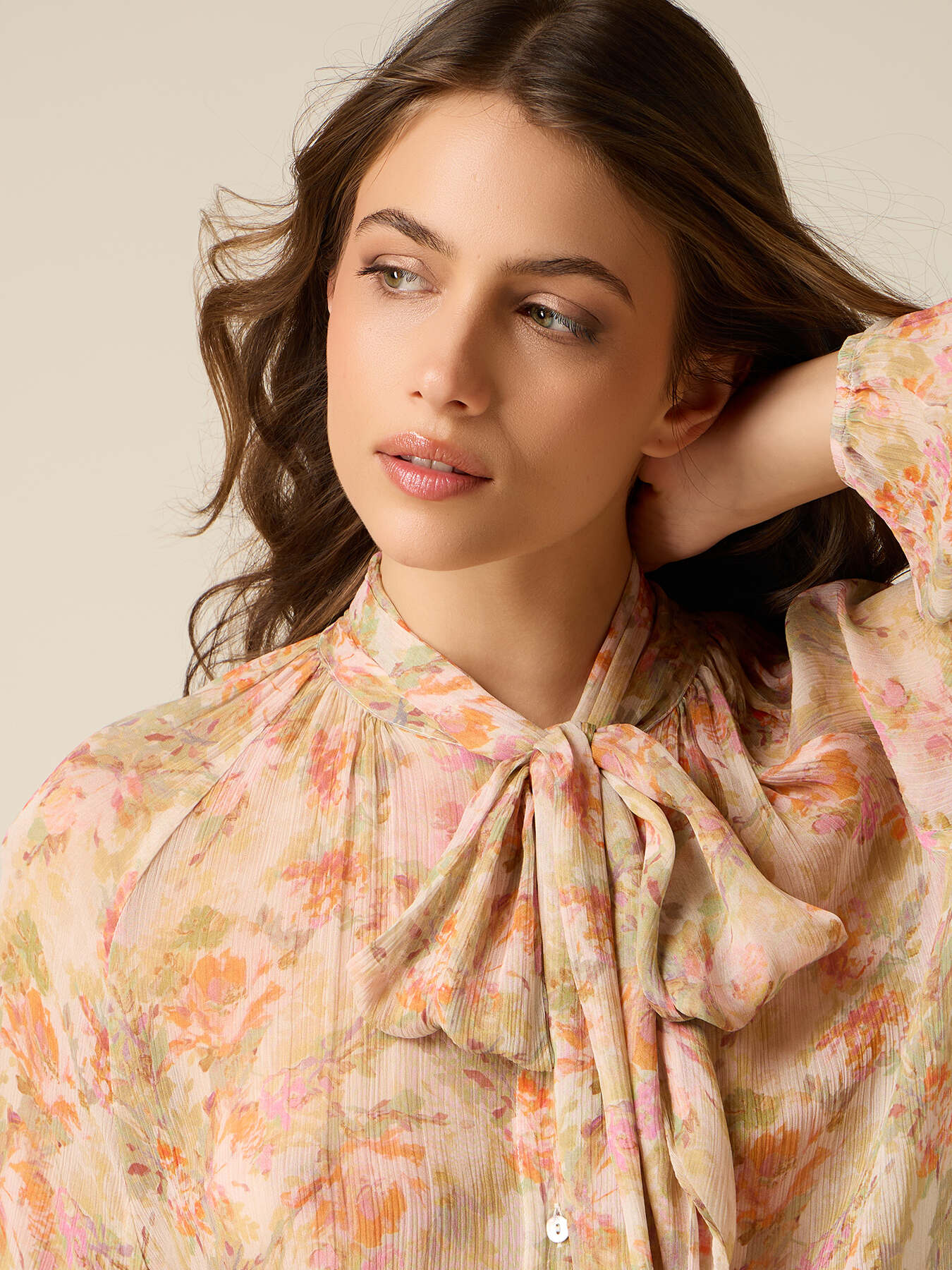 Pleated viscose blouse with bow image number 2