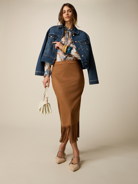 Pencil skirt with fringes