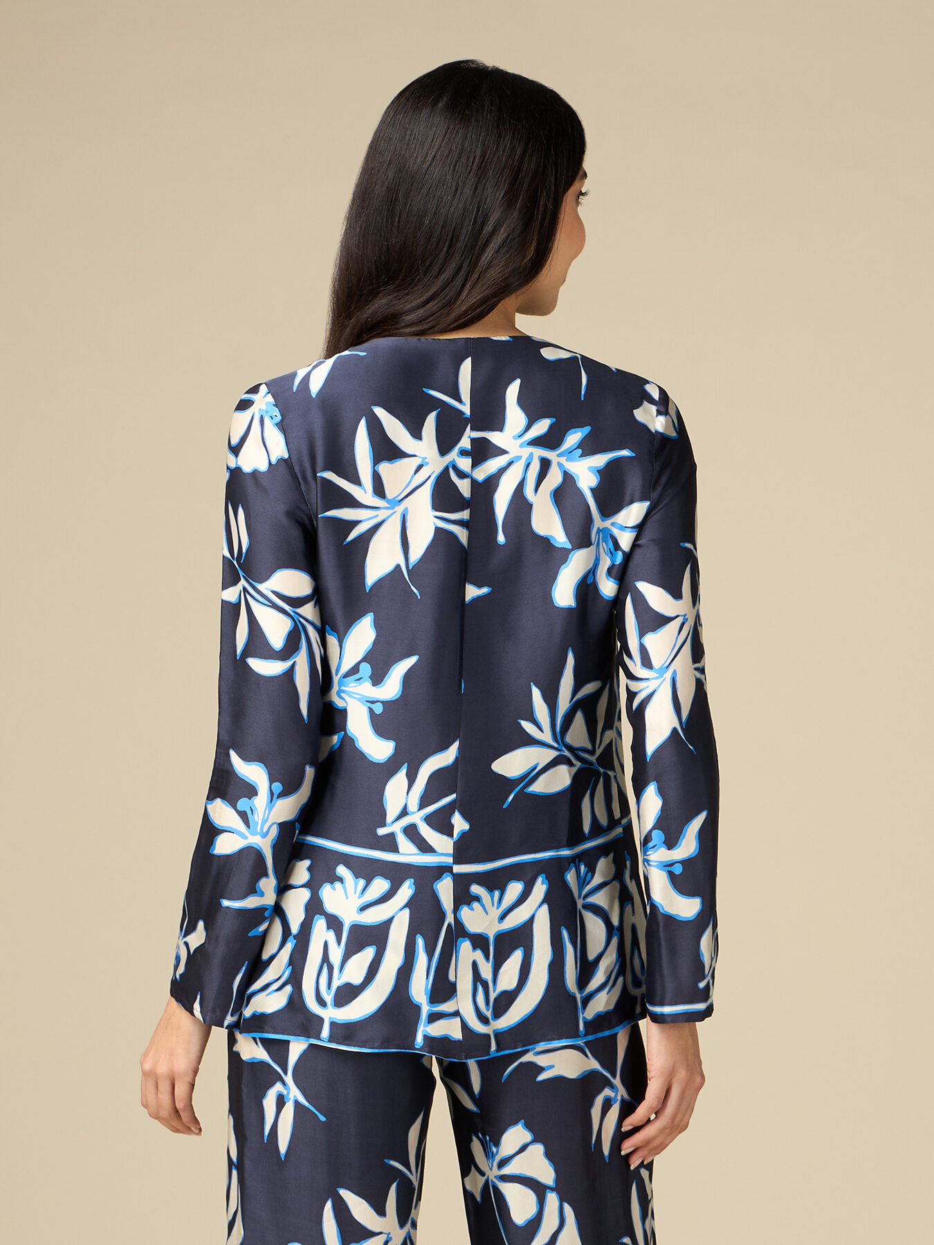 Blouse &agrave; fleurs avec volant image number 1