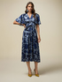 Robe mi-longue en satin fantaisie image number 0