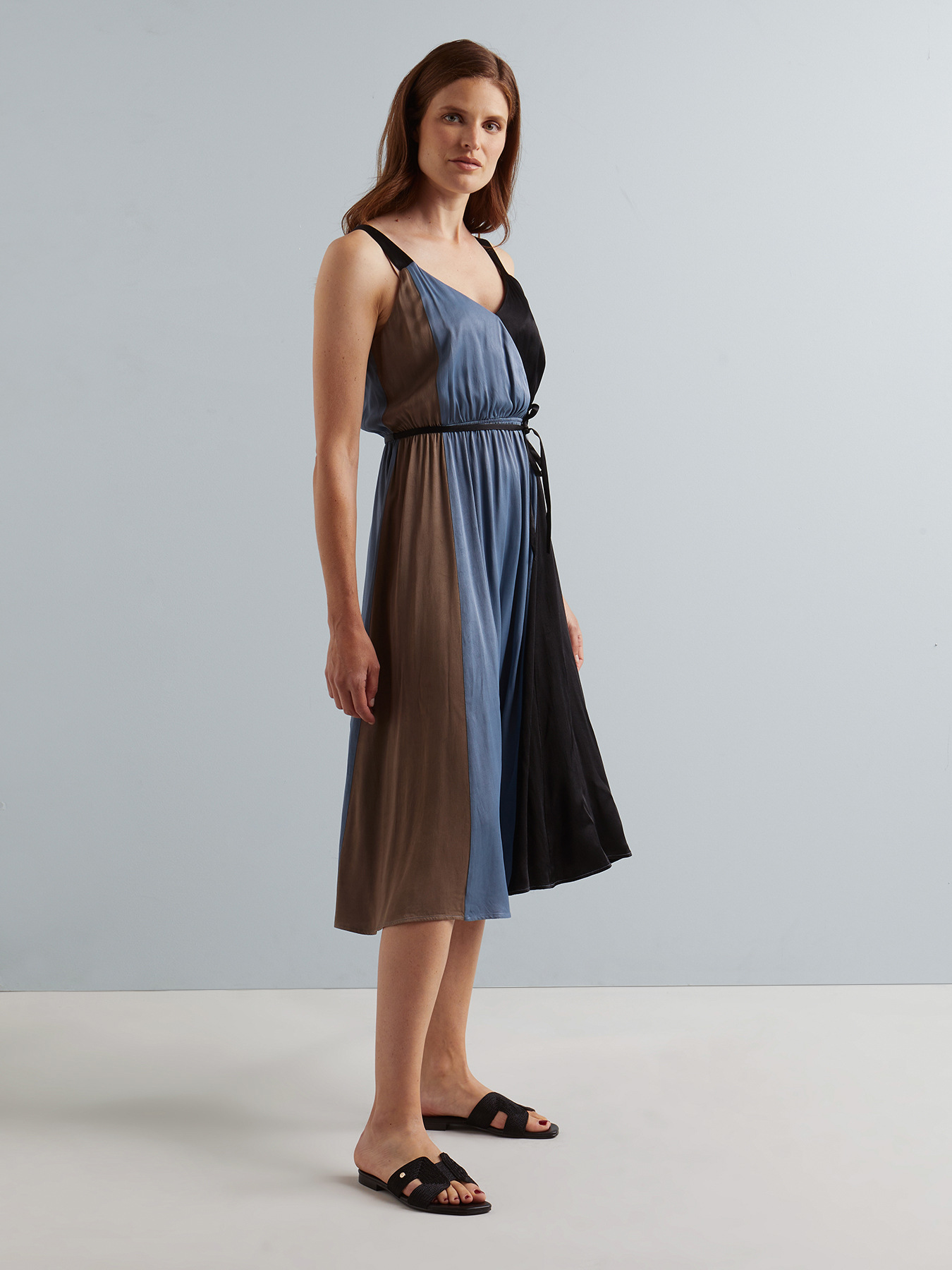 Robe color block en satin image number 2