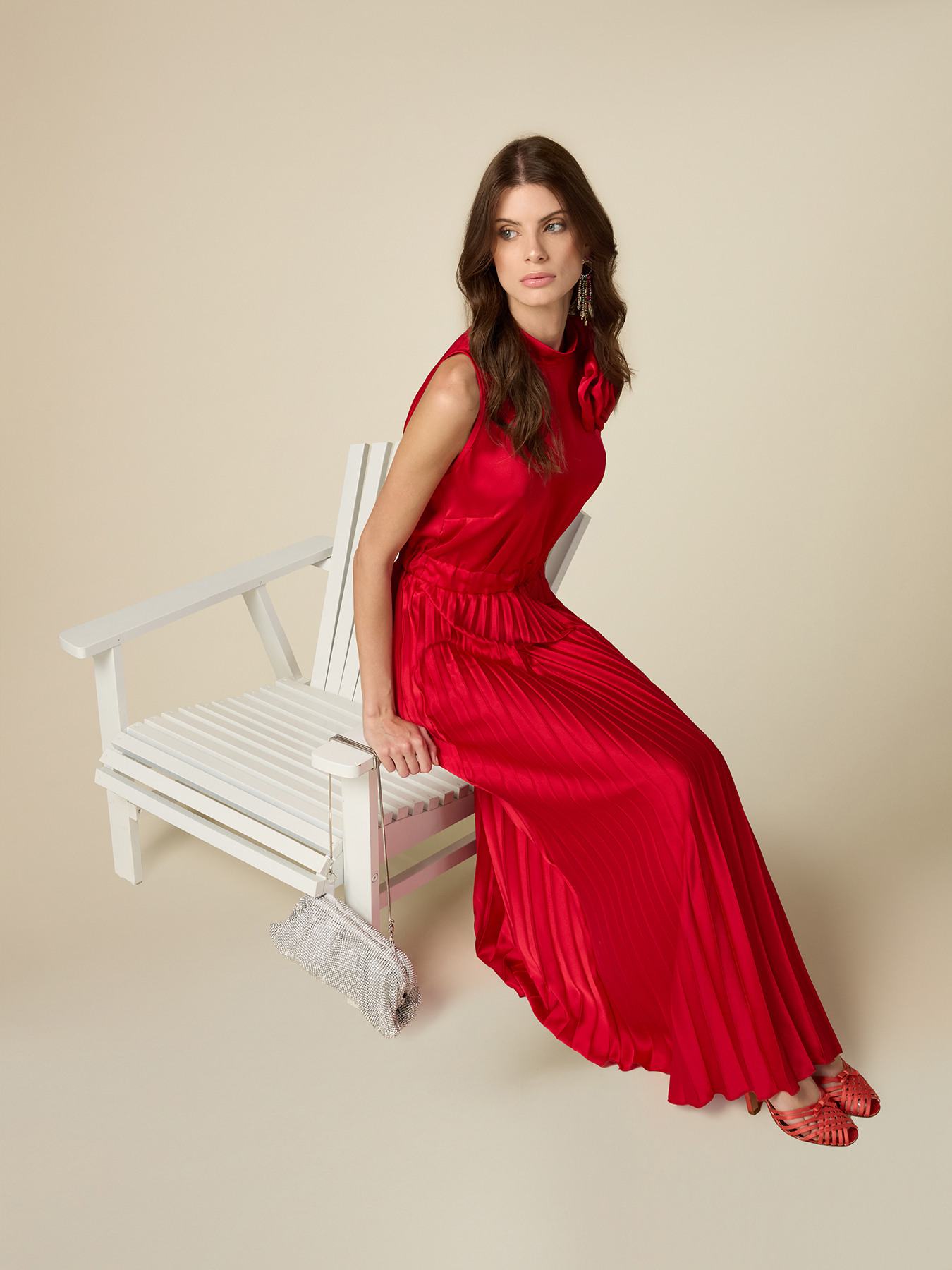 Long dress with flower brooch image number 0