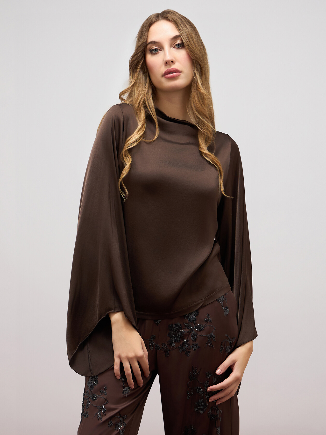 Satinbluse mit weiten &Auml;rmeln image number 0