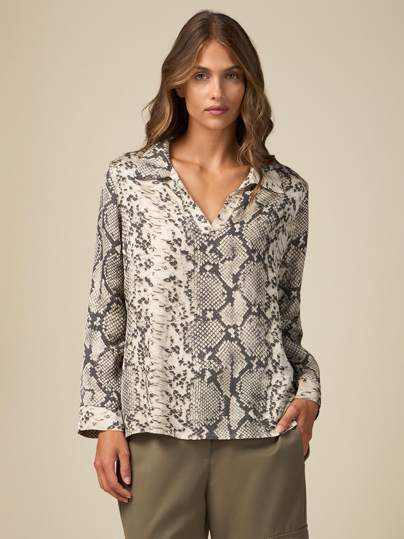 Snake print blouse image number 0