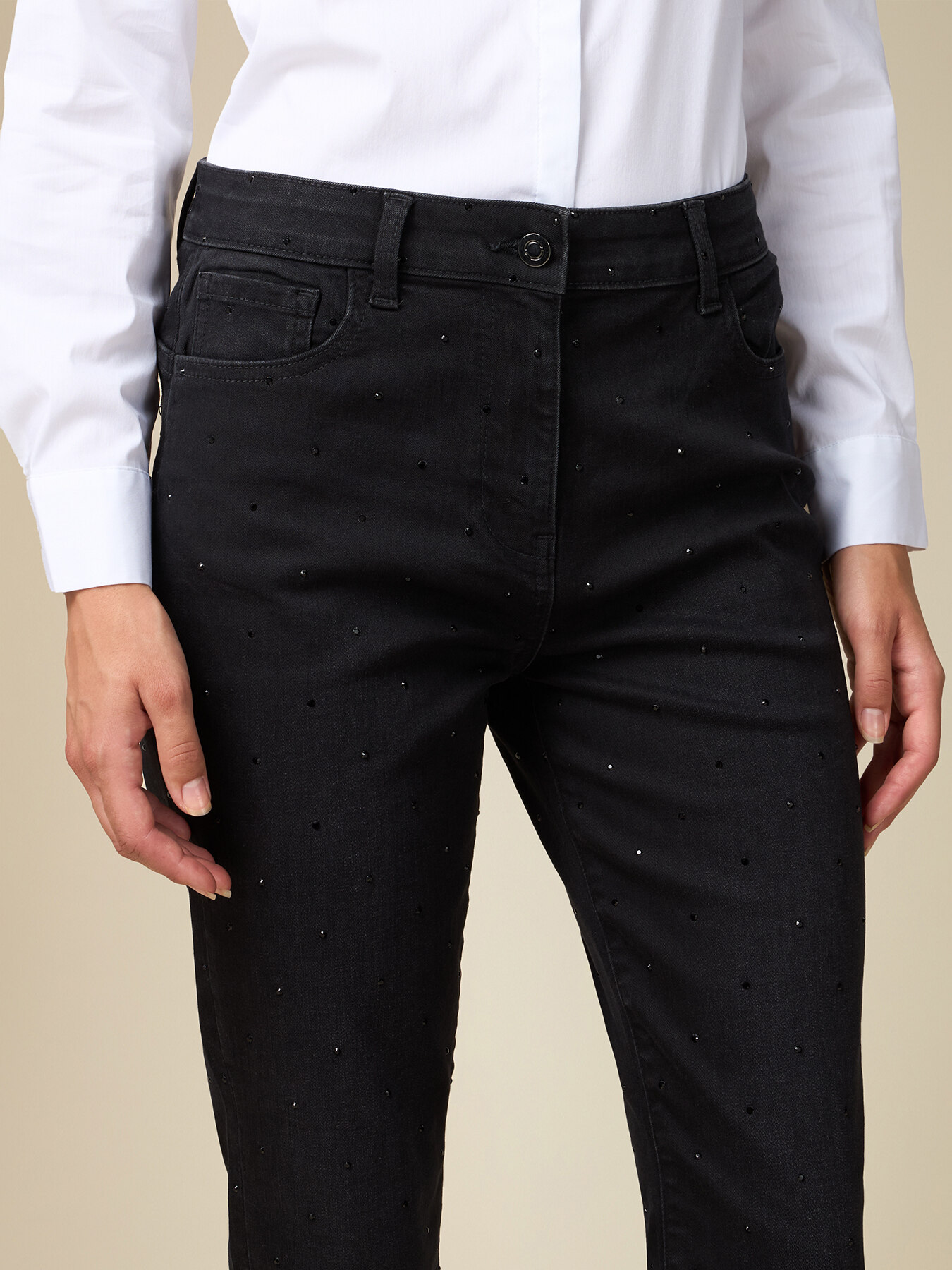 Jean skinny noir avec cristaux image number 2