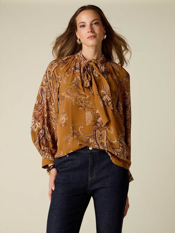 Fantasy blouse with ruffles