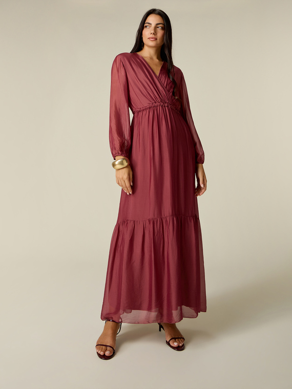 Robe longue en voile de soie