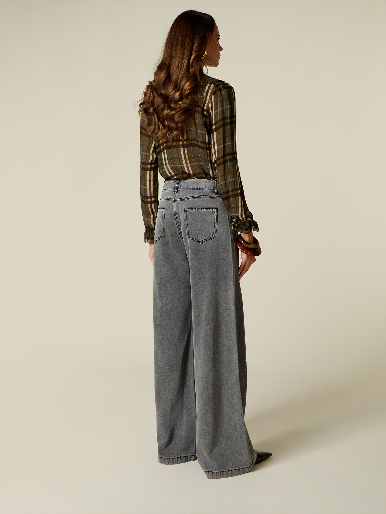 Palazzo-Jeans mit kleinen Nieten image number 1