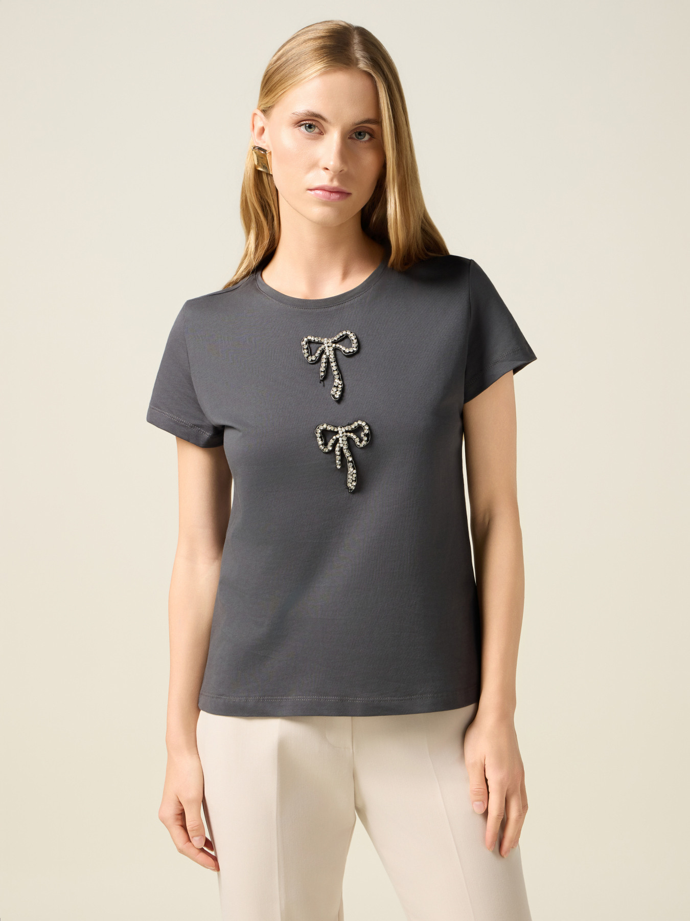 Camiseta con dijes de joyer&iacute;a image number 0