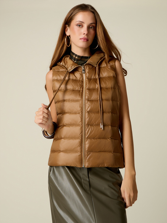 Vestă puf lightweight cu glugă