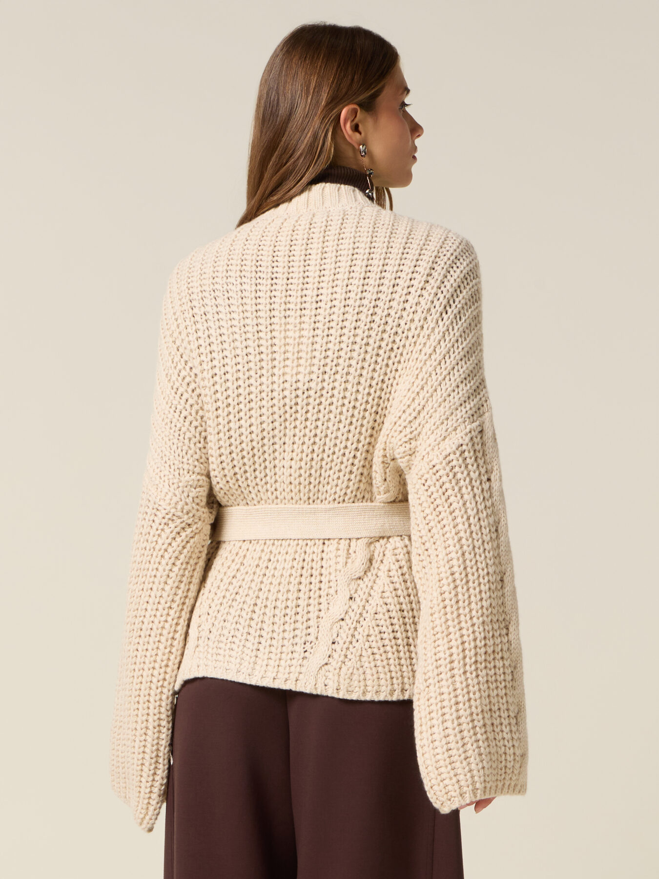 Durchbrochener Cardigan aus Wollmischung mit Kristallen und G&uuml;rtel image number 1