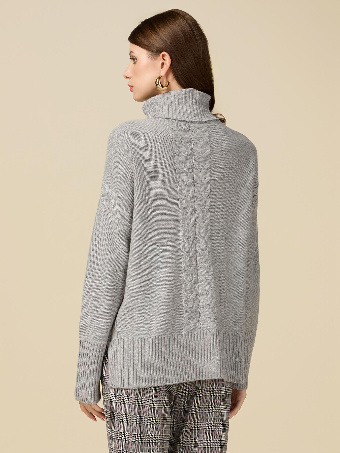 Rollkragenpullover mit Zopfdetail image number 1