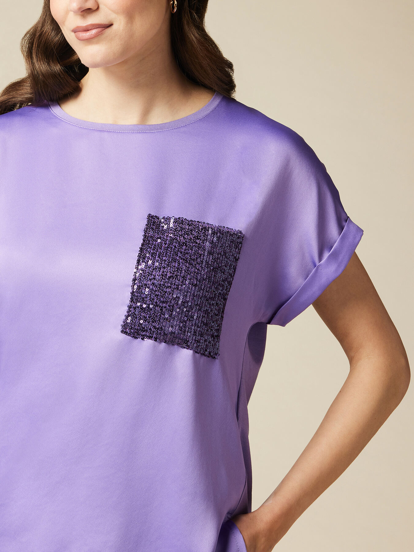 T-shirt with sequinned breast pocket image number 2