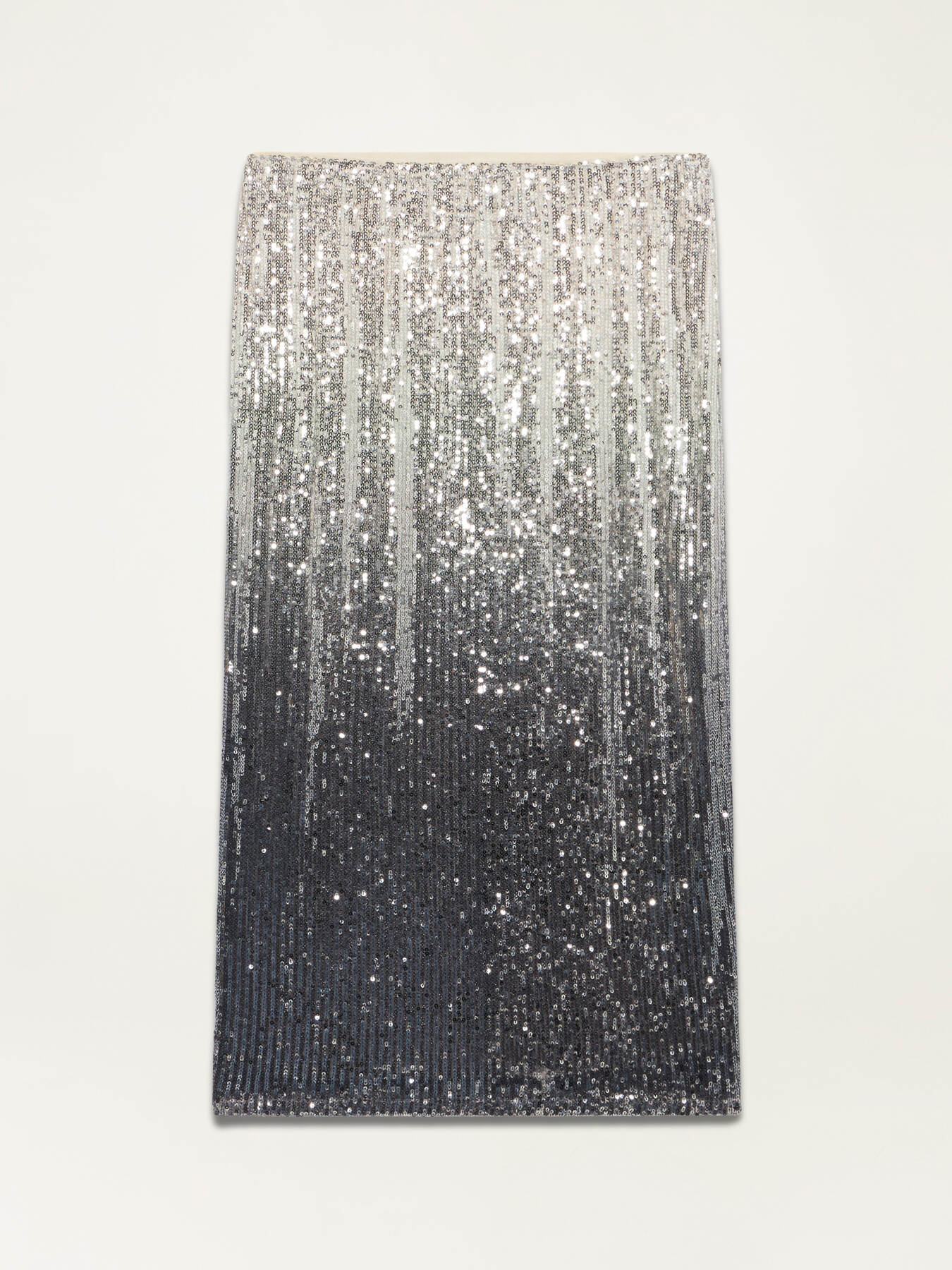 Jupe droite en paillettes estomp&eacute;es image number 4