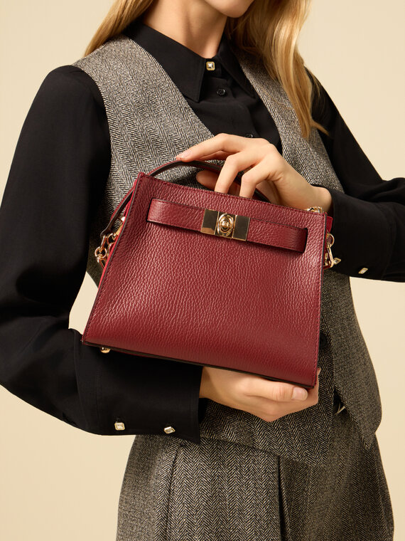 Sac bandouli&egrave;re en cuir v&eacute;ritable