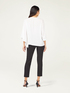 Blusa con maniche asimmetriche image number 1