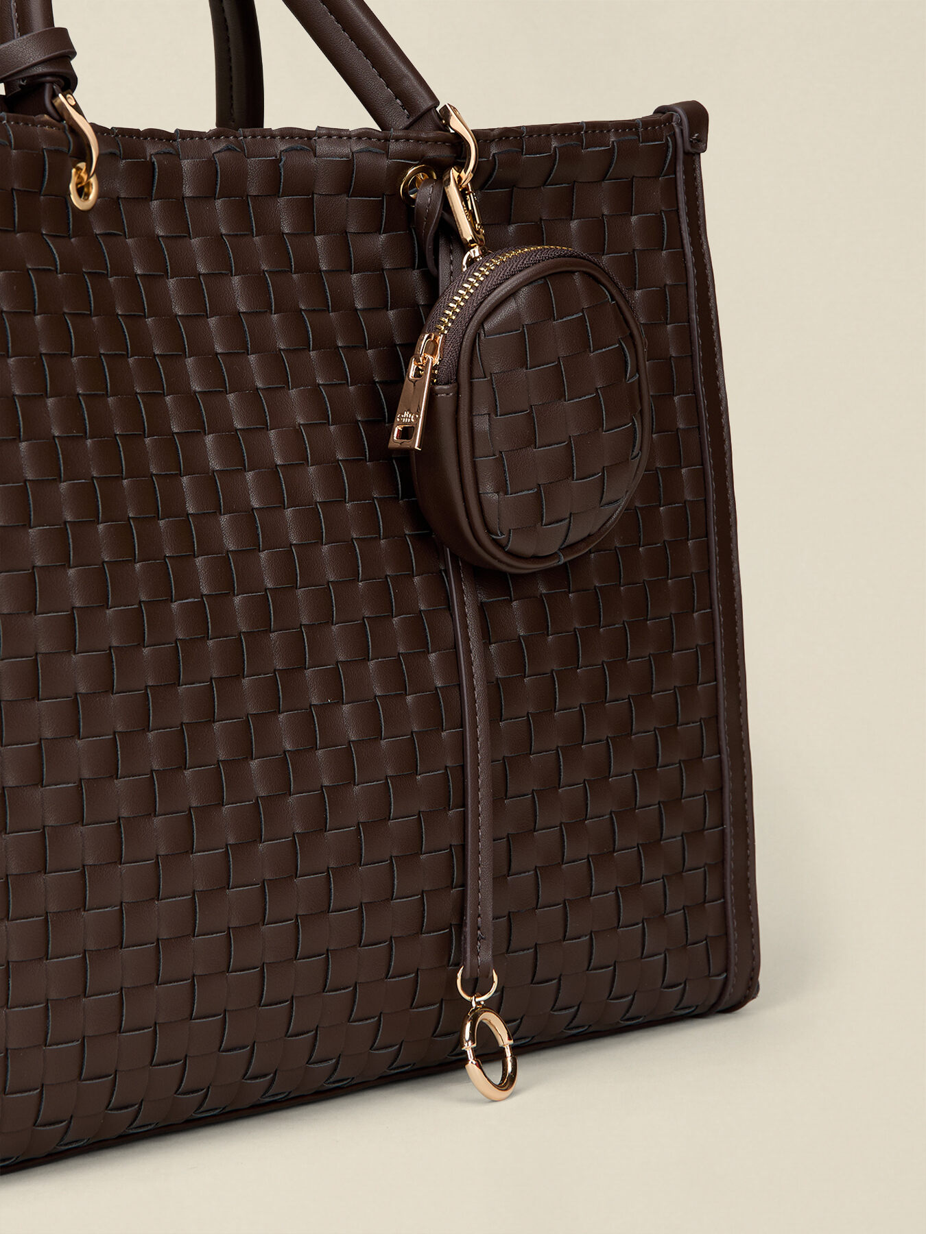 Bauletto intrecciato con pochette image number 3