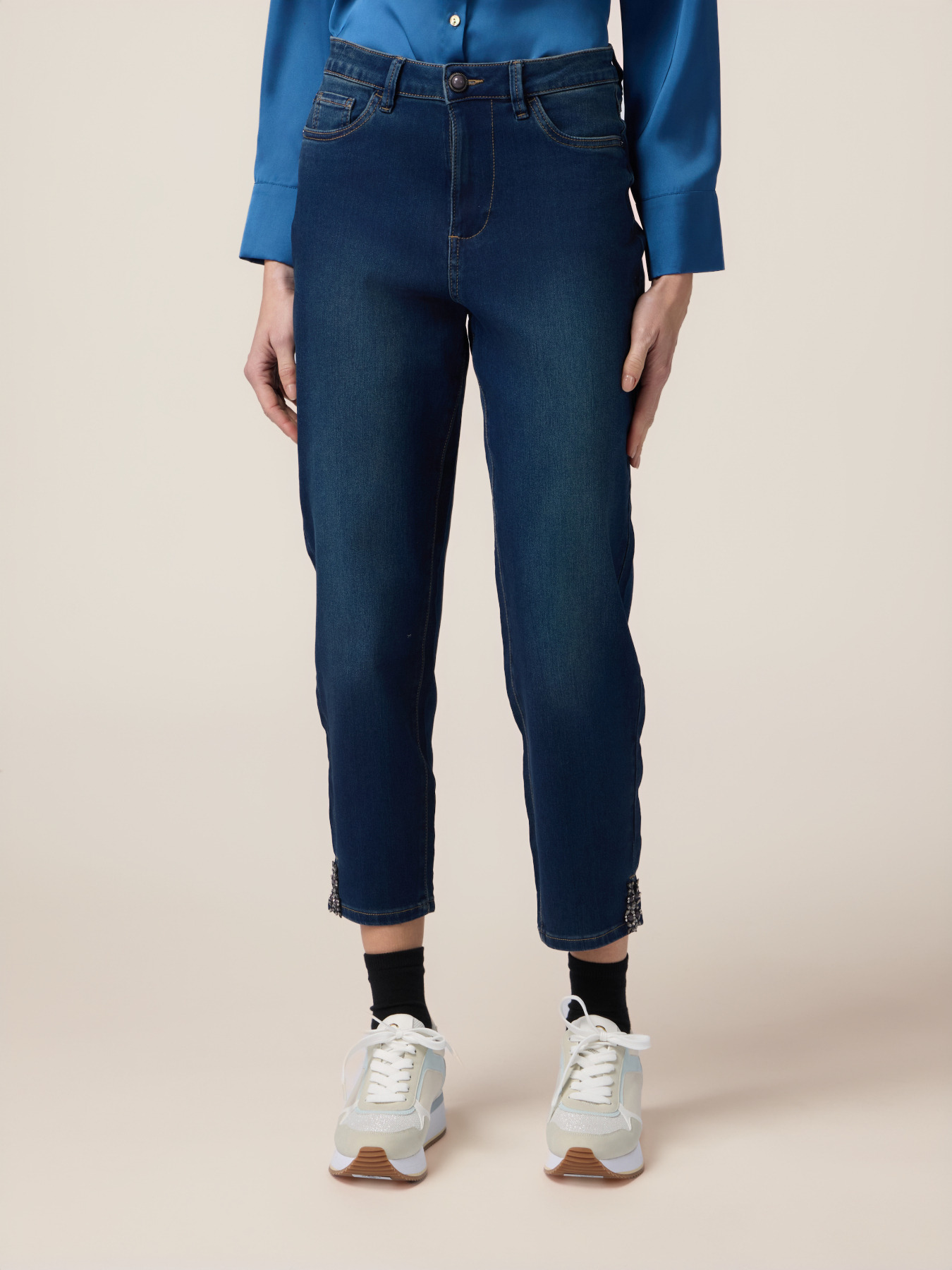 Boyslim jeans with jewel details image number 3