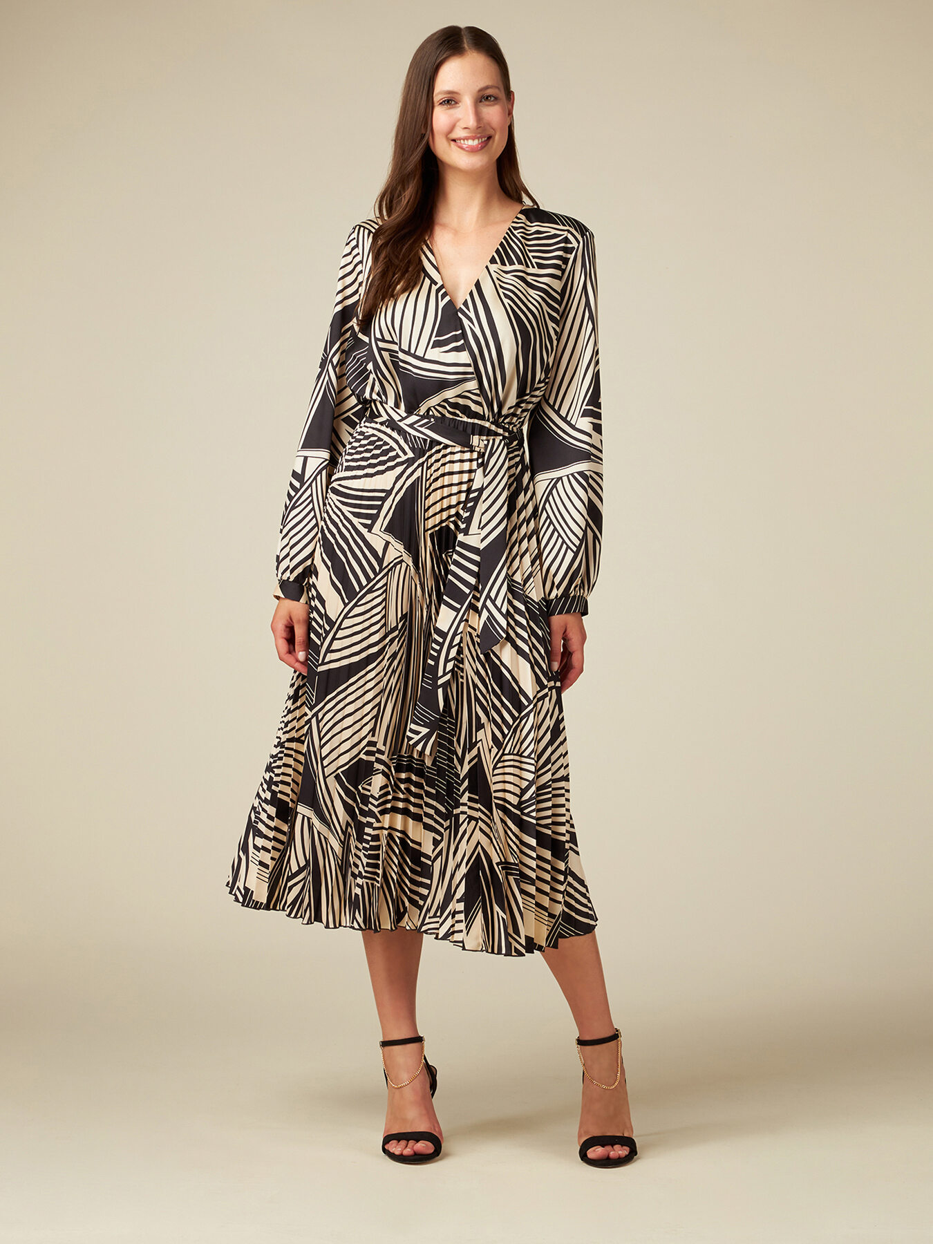 Patterned midi dress image number 3