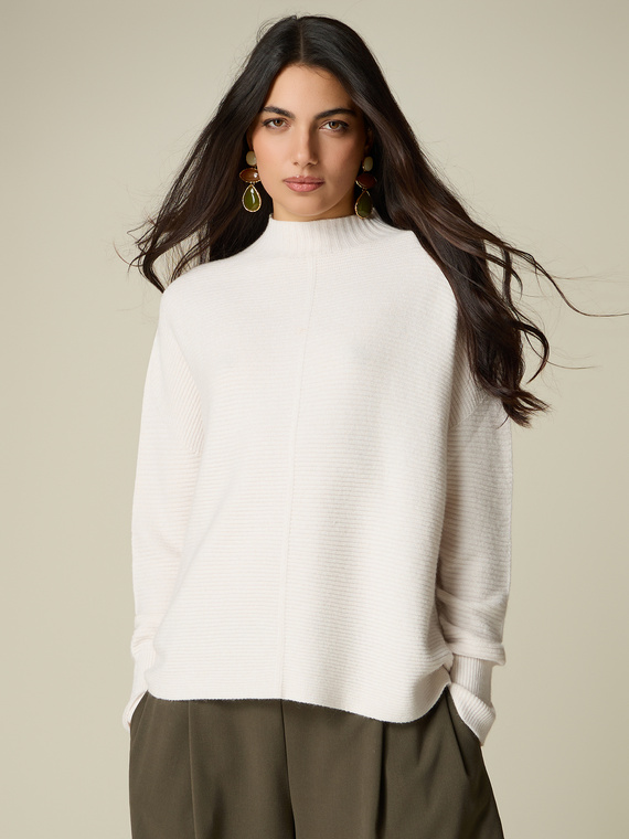 Jersey de cuello alto en mezcla de viscosa
