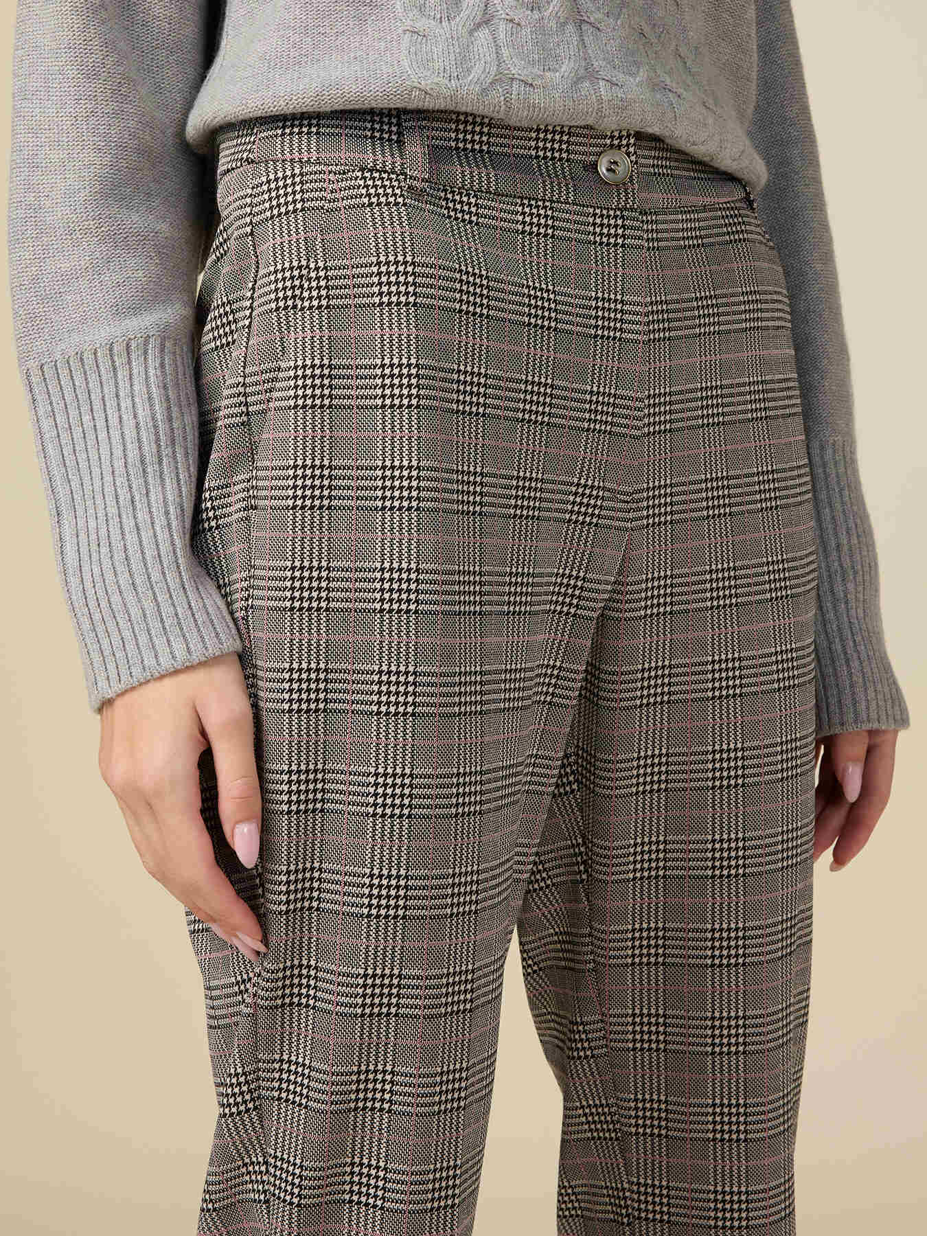 Hose aus kariertem Kreppstoff image number 2