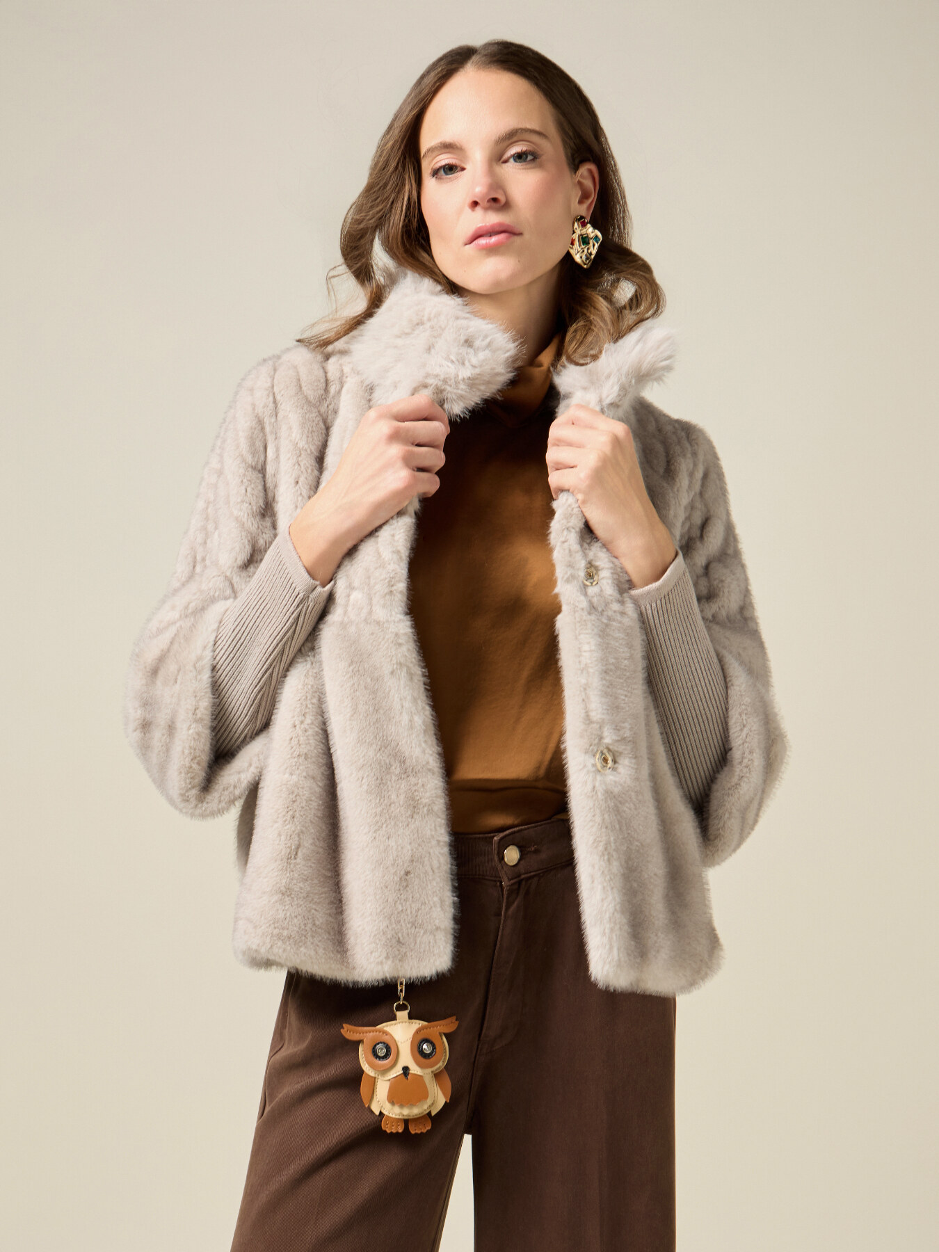 Chaqueta en tejido peludo de doble elaboraci&oacute;n image number 0