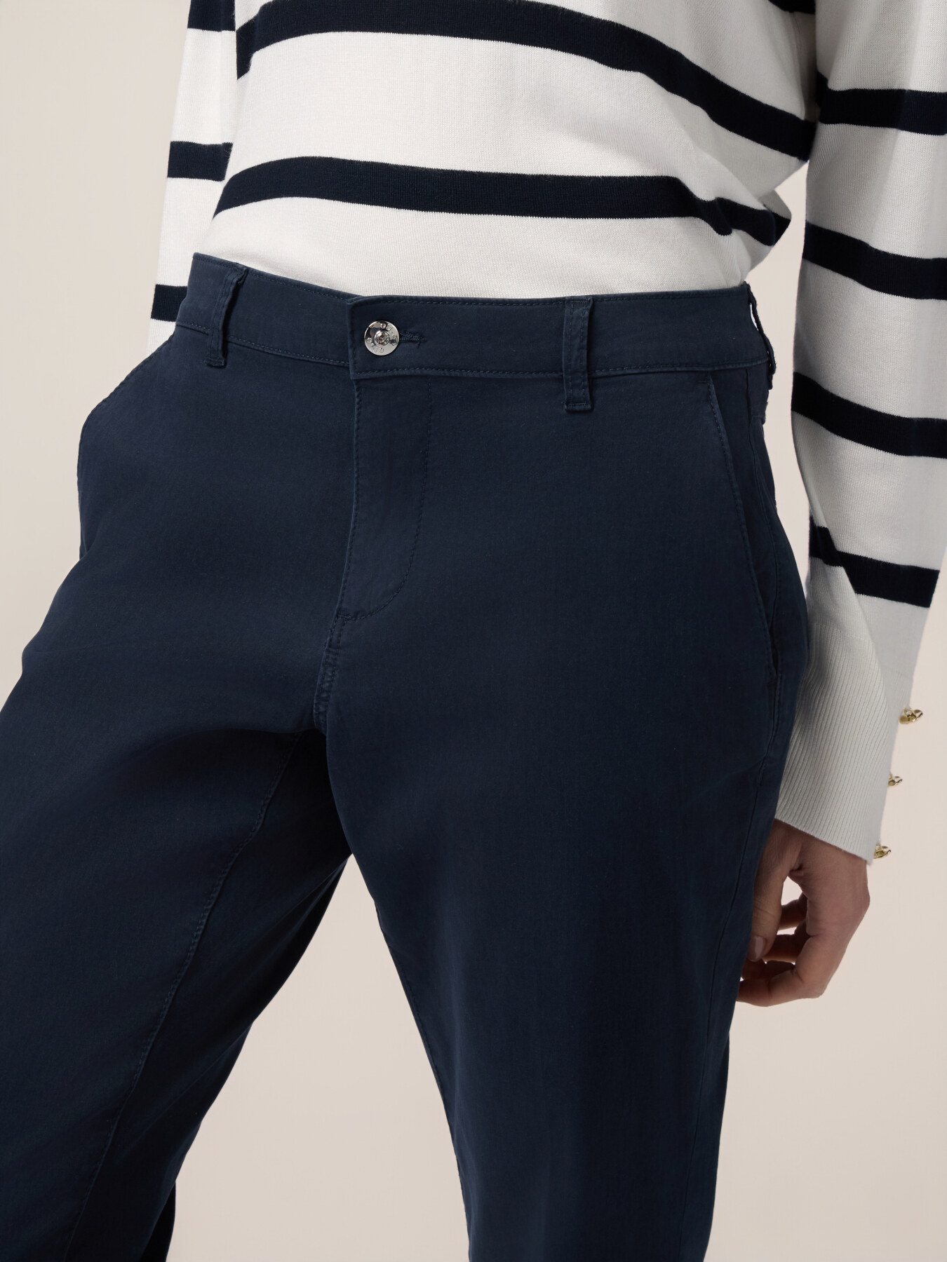 Chino pants in tencel blend image number 2