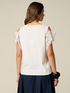 T-shirt con maniche in pizzo e cut-out image number 1