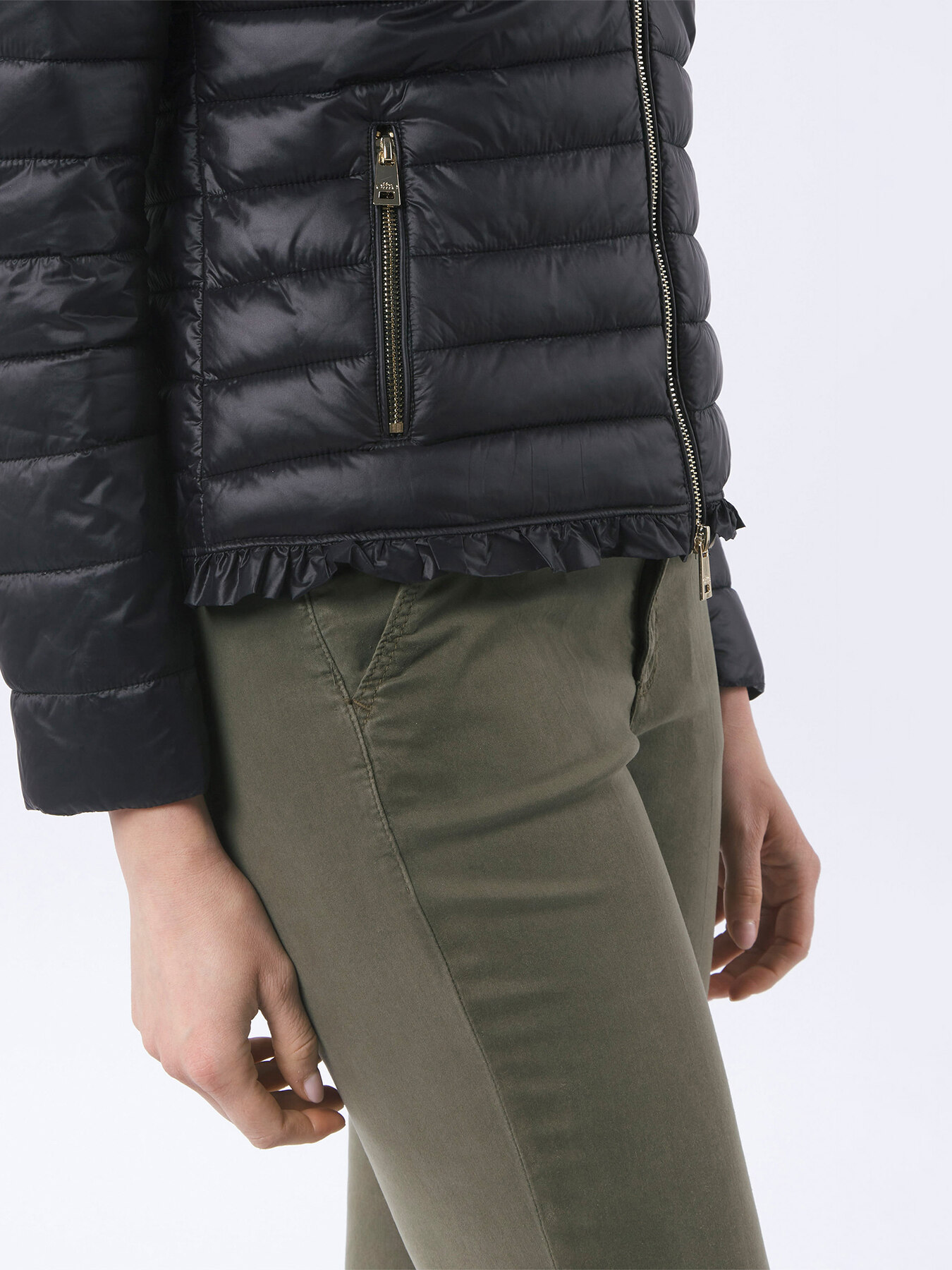 Piumino lightweight con rouche image number 2