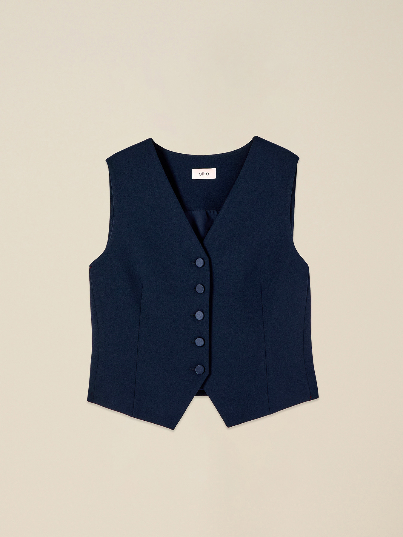 Gilet en tissu cr&ecirc;pe image number 3