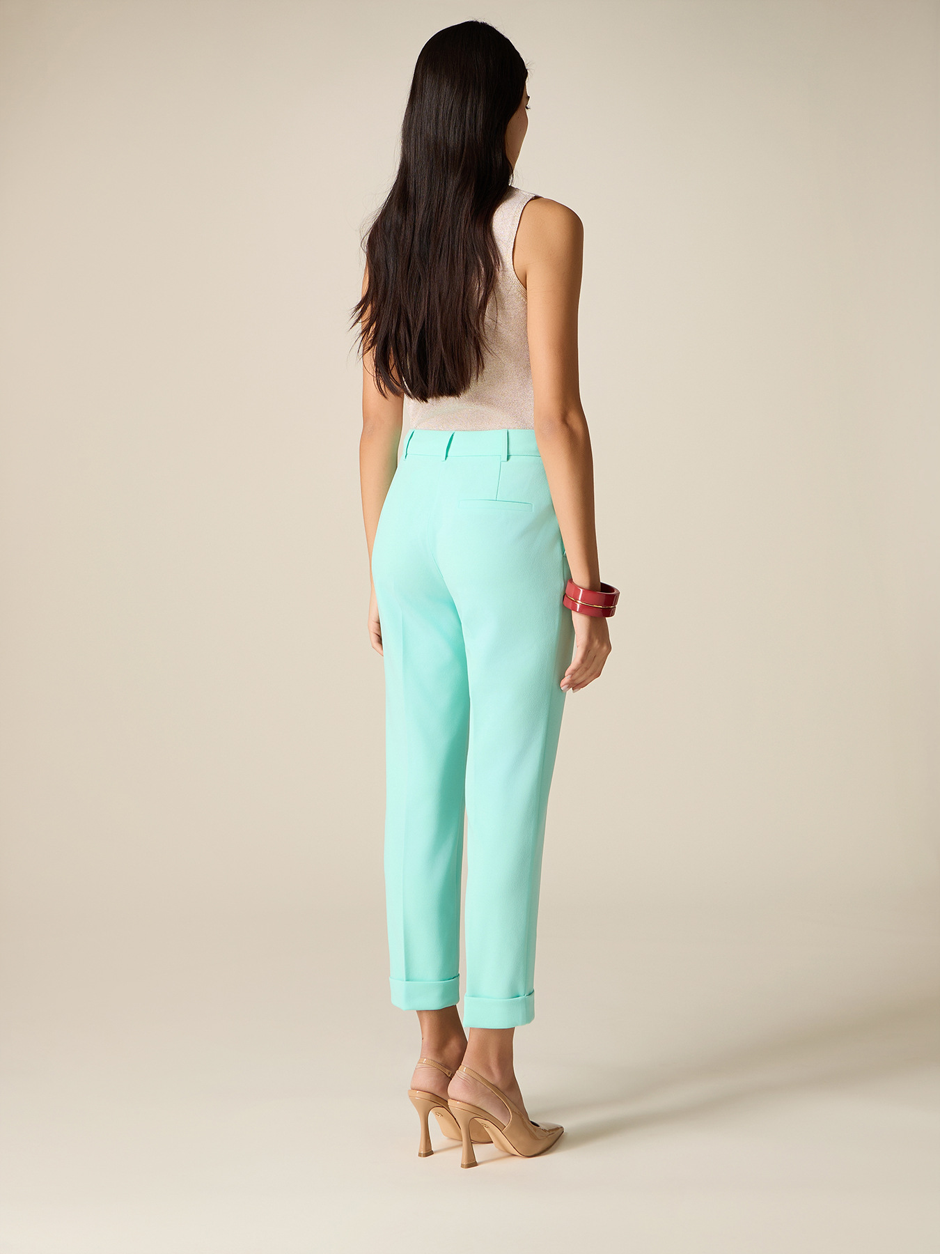 Pantalones cropped de tejido crep&eacute; image number 1