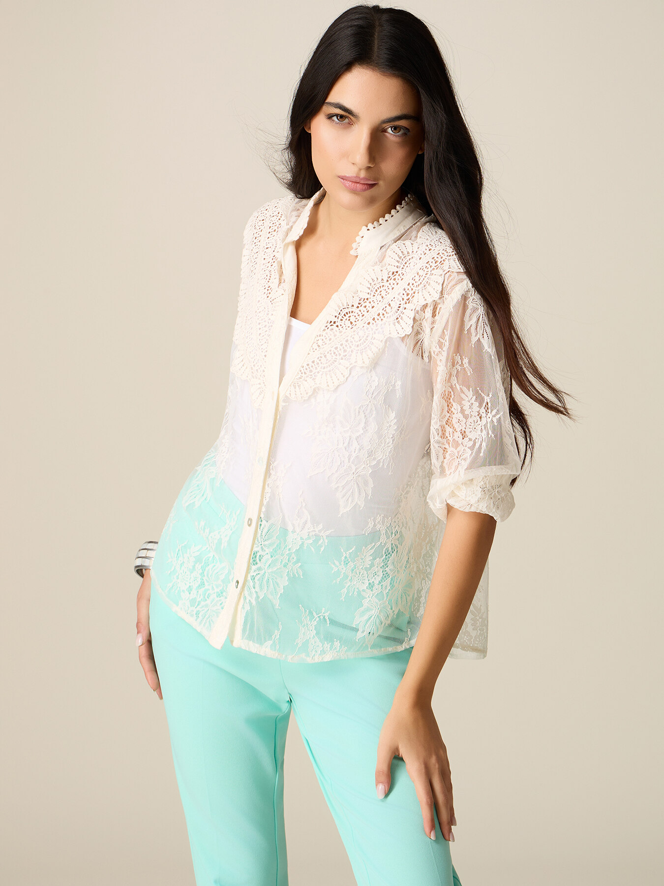 Camisa de tul bordado transparente image number 0
