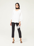 Blusa con maniche asimmetriche image number 2