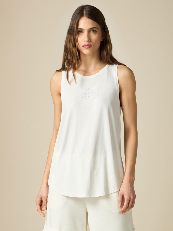 Modal-blend top with lettering