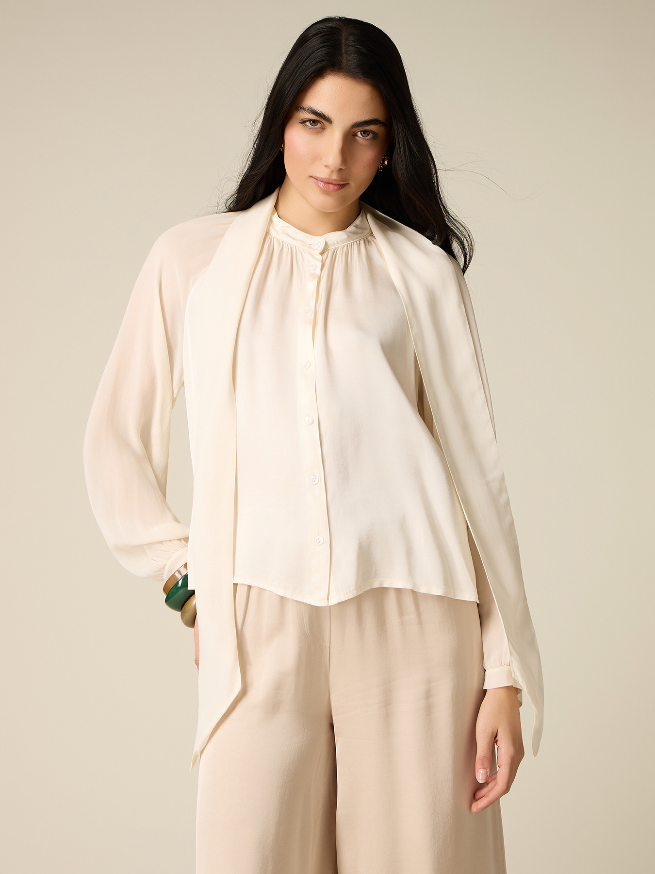 Viskose-Bluse mit Schleife image number 0
