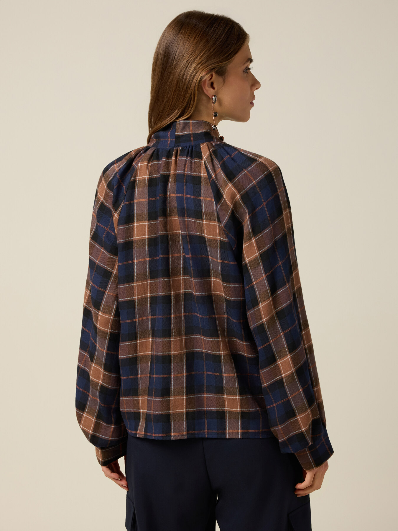 Check shirt with bow image number 1