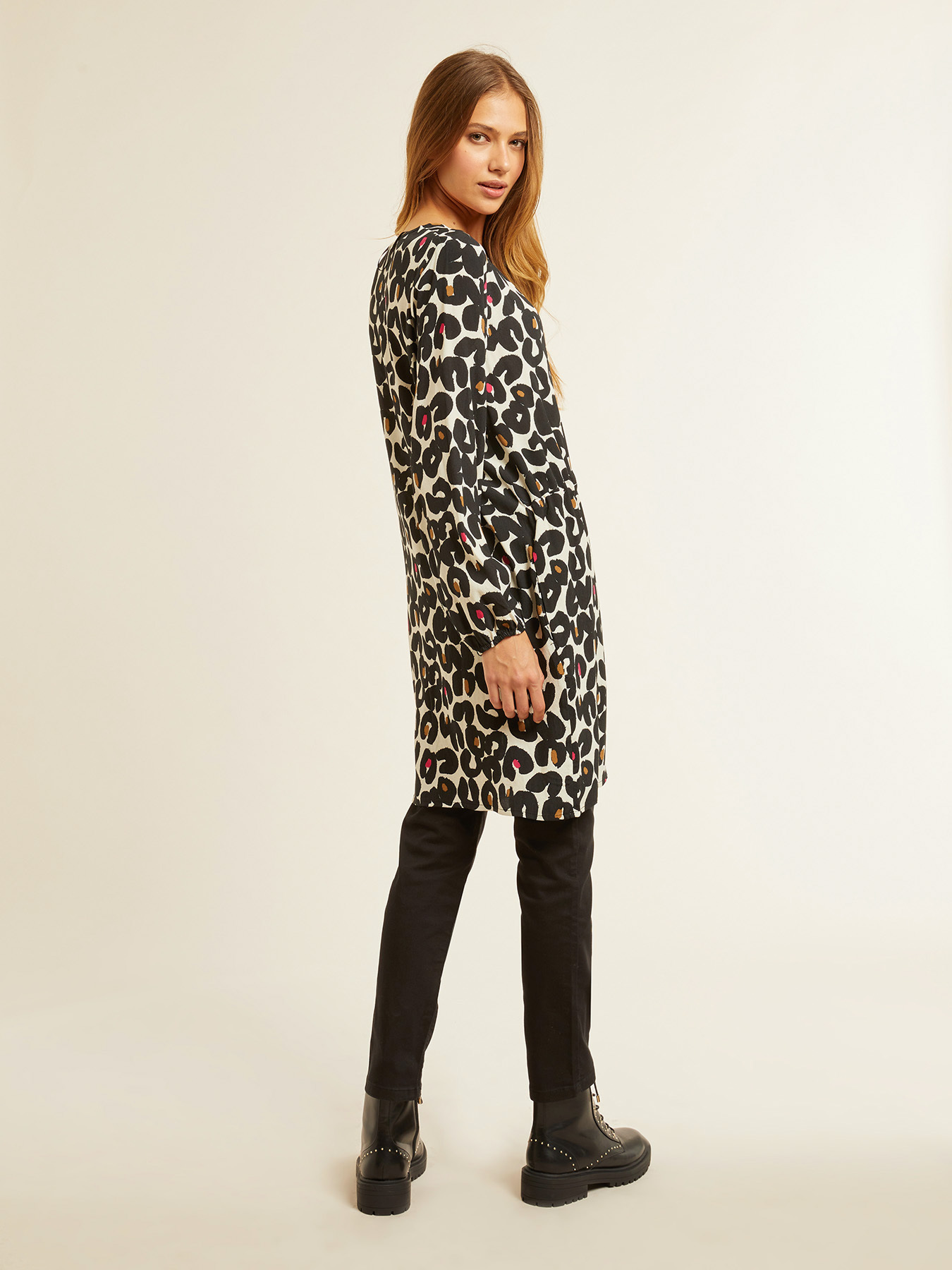 Maxi-Bluse mit Animalier-Design image number 2