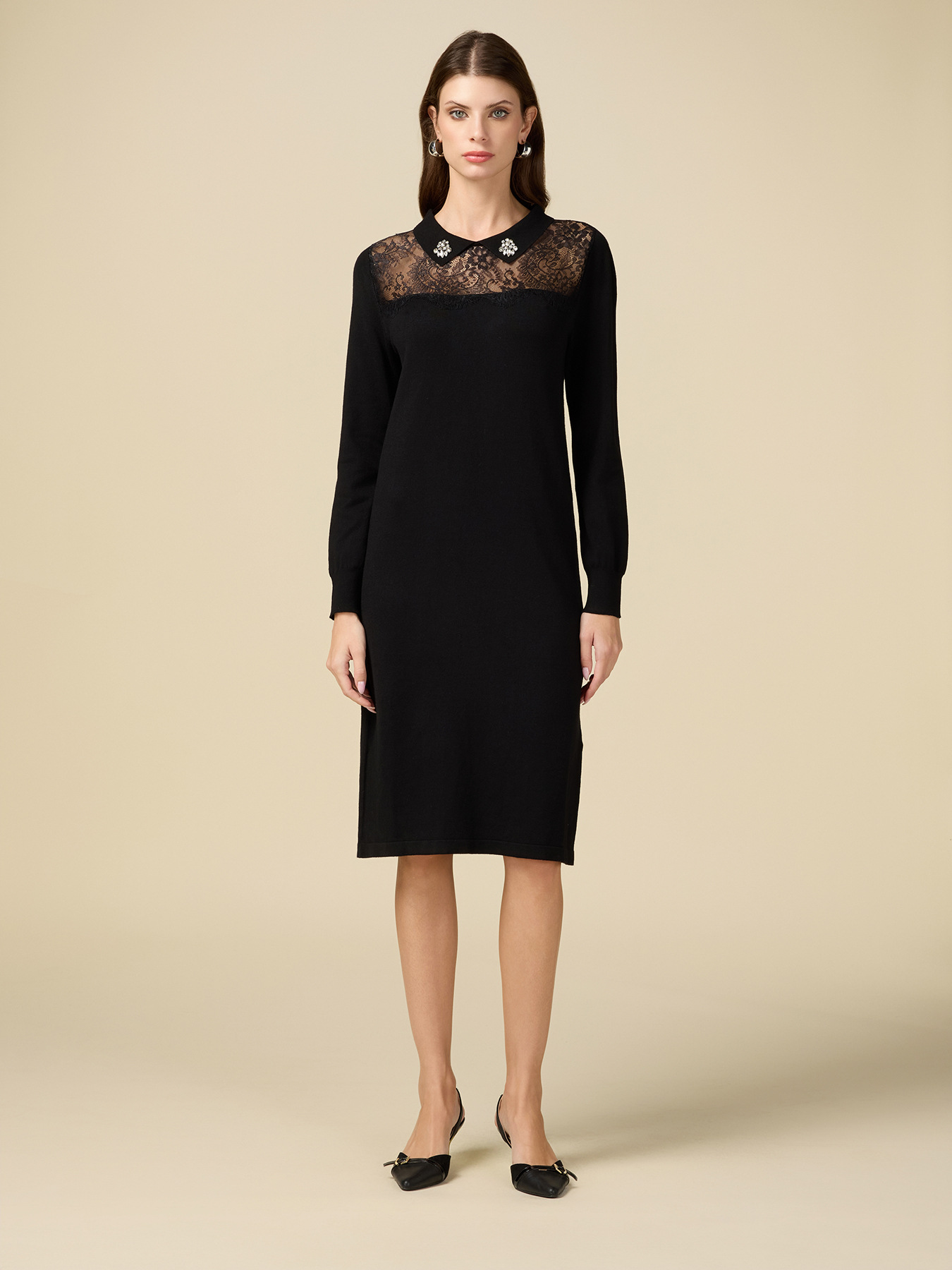 Strickkleid mit Spitze und Steinen image number 0