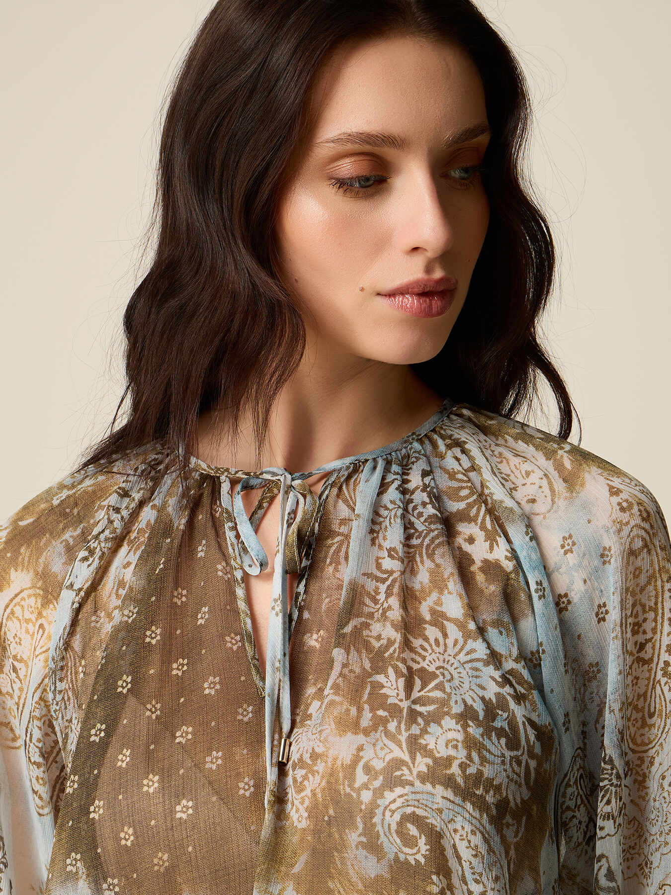 Bluse mit Muster und langen &Auml;rmeln image number 2