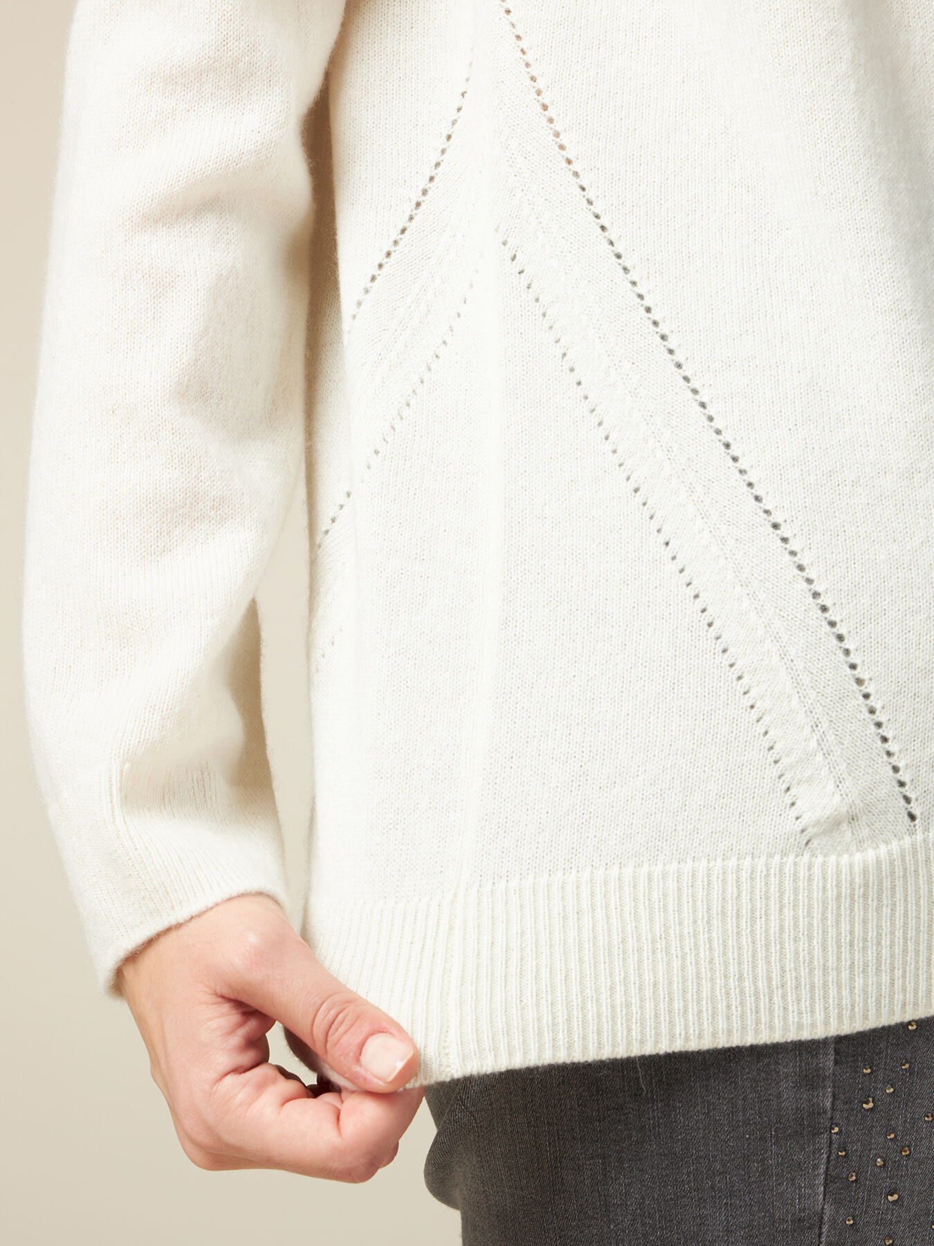 Maglia dolcevita in puro cashmere image number 2