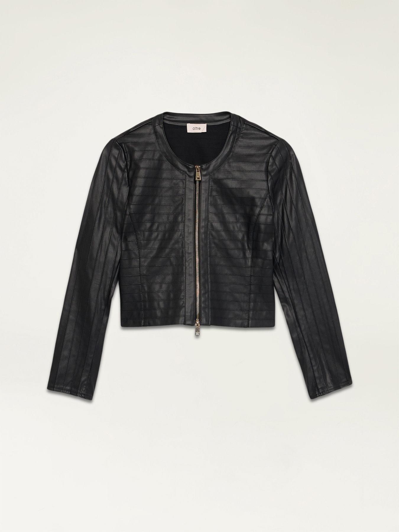 Blouson court avec d&eacute;coupes image number 3