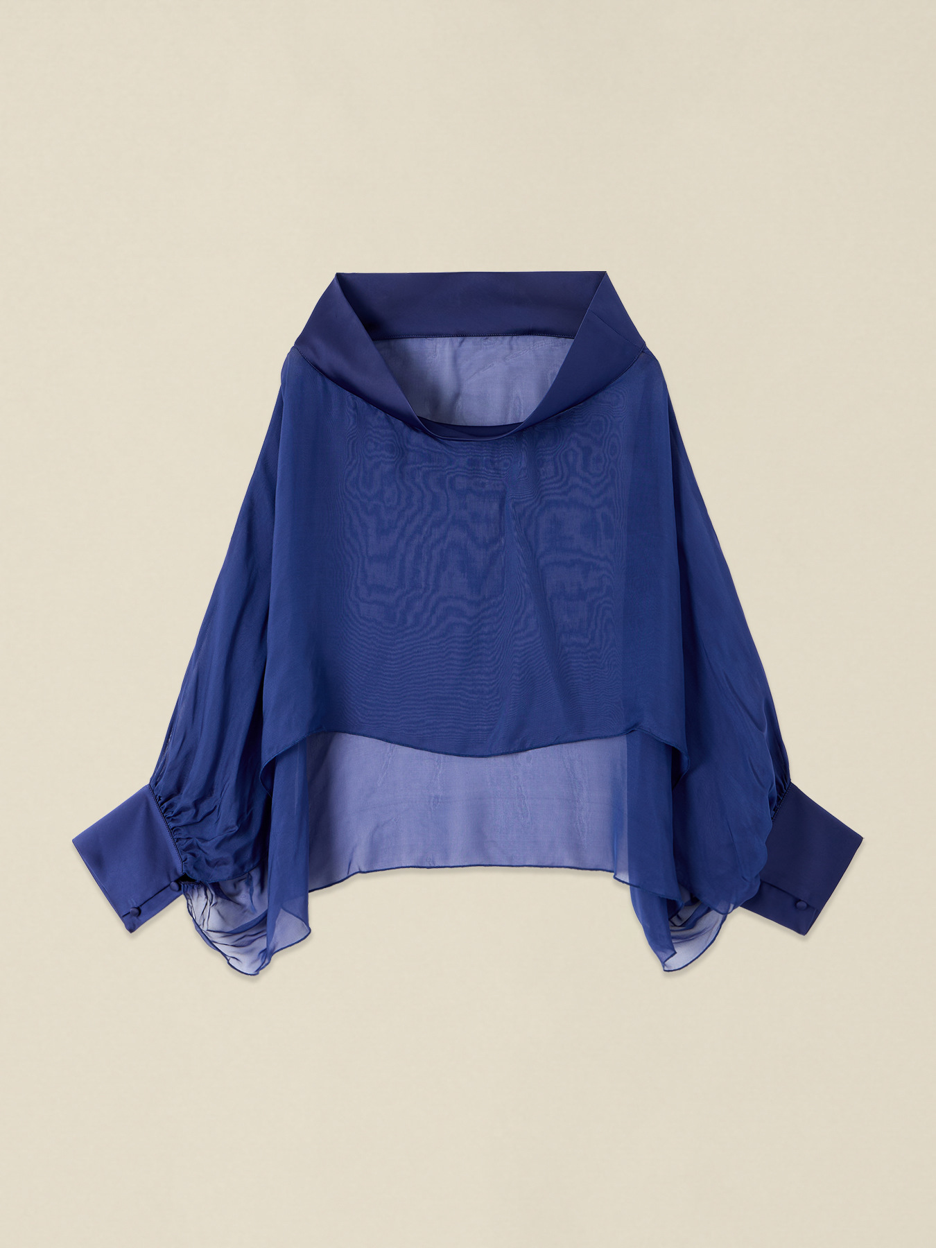 Poncho en georgette et satin image number 1