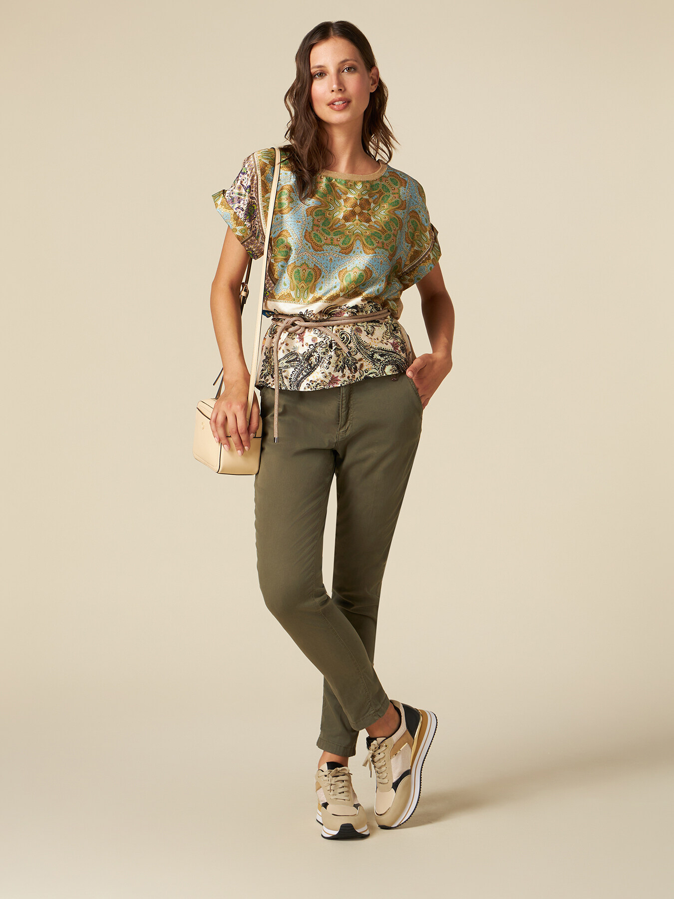 T-shirt &agrave; motifs bi-mati&egrave;re image number 3