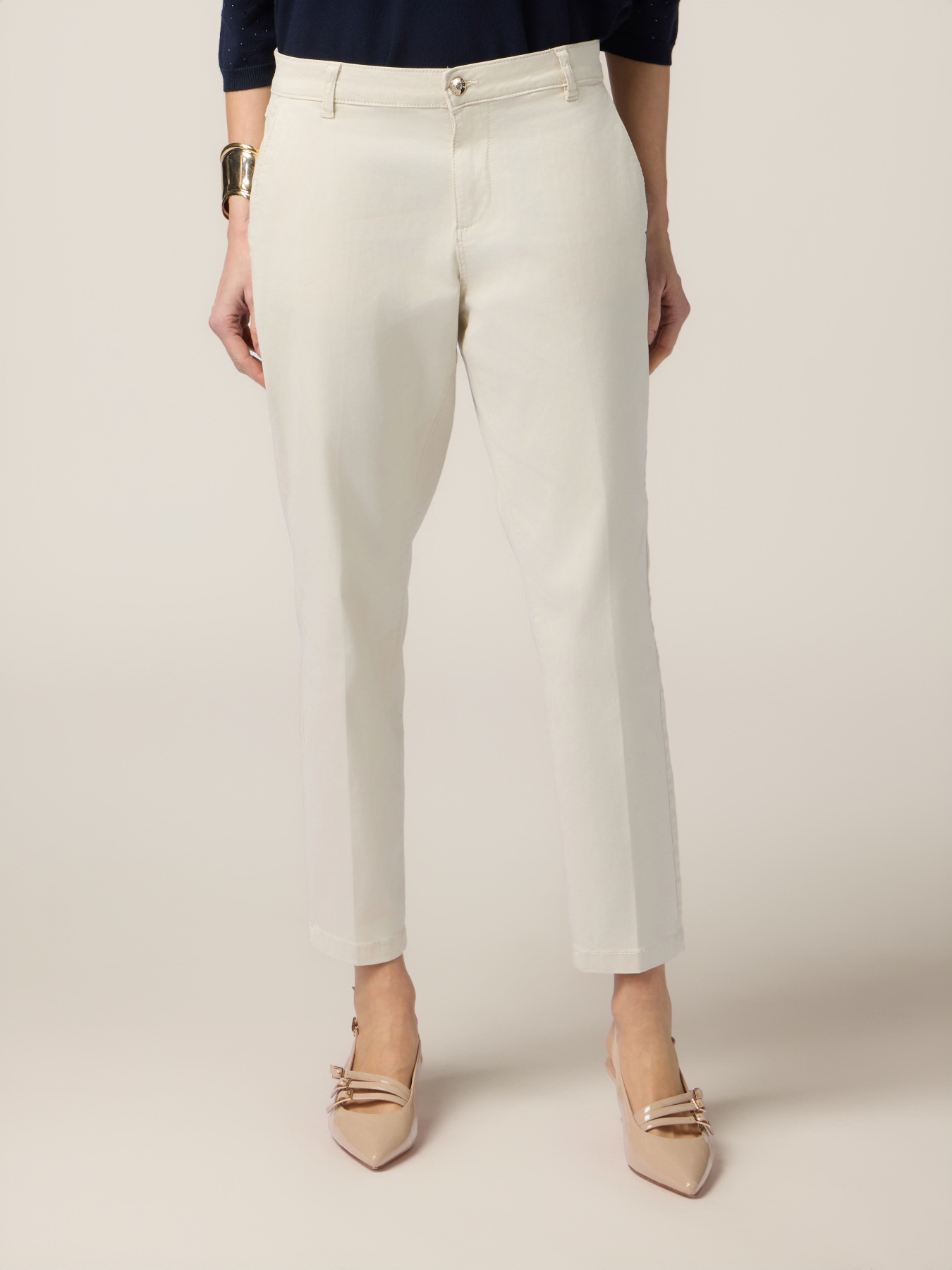 Pantalon chino en m&eacute;lange de tencel image number 3