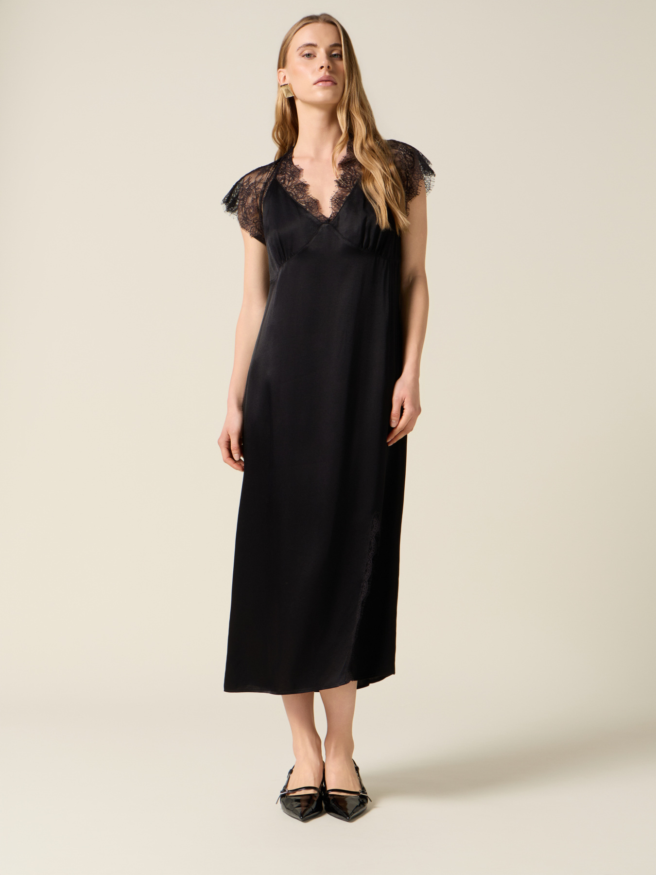 Robe midi en satin avec dentelle image number 0