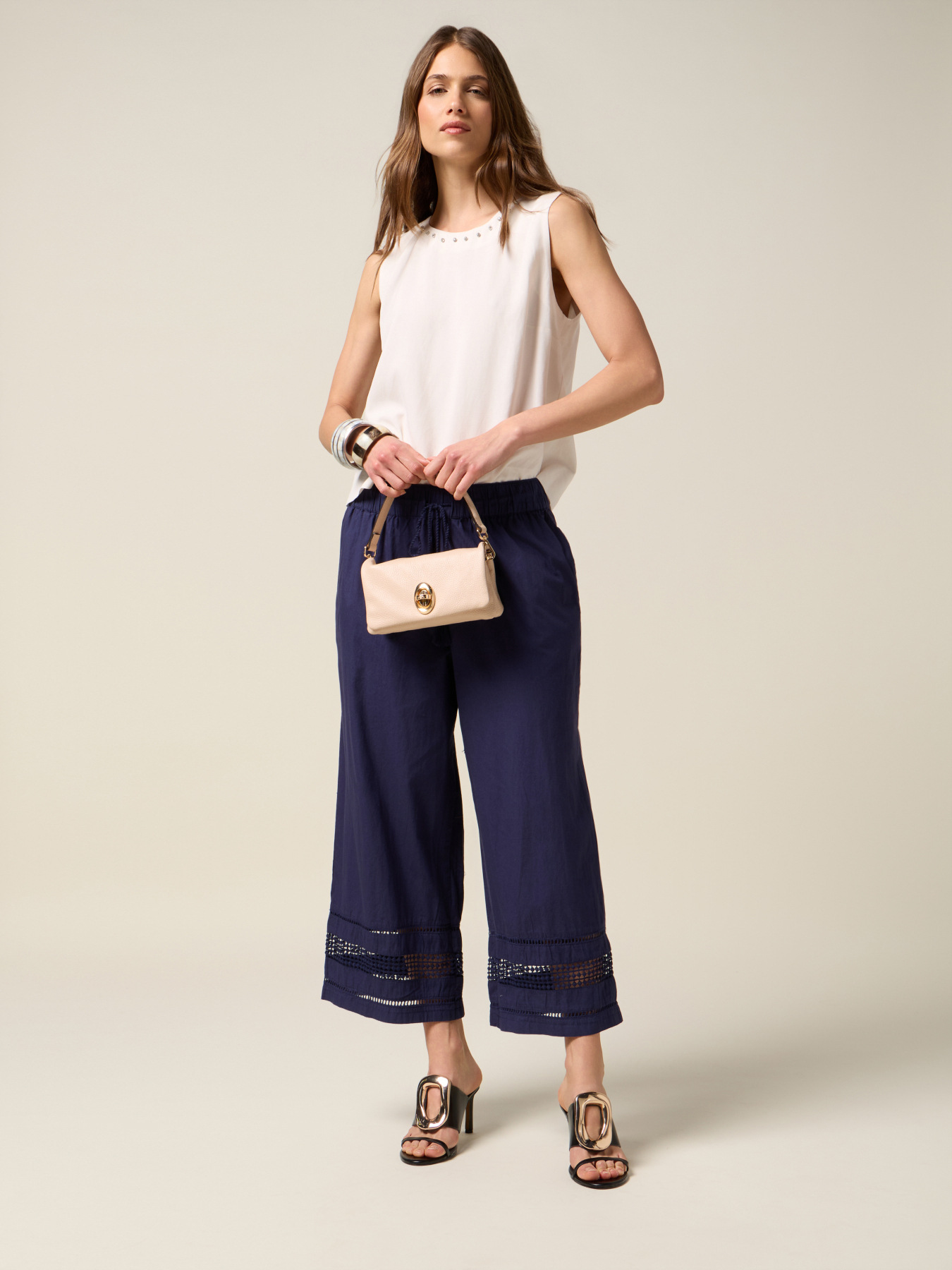 Pantaloni in mussola con inserto in pizzo image number 0
