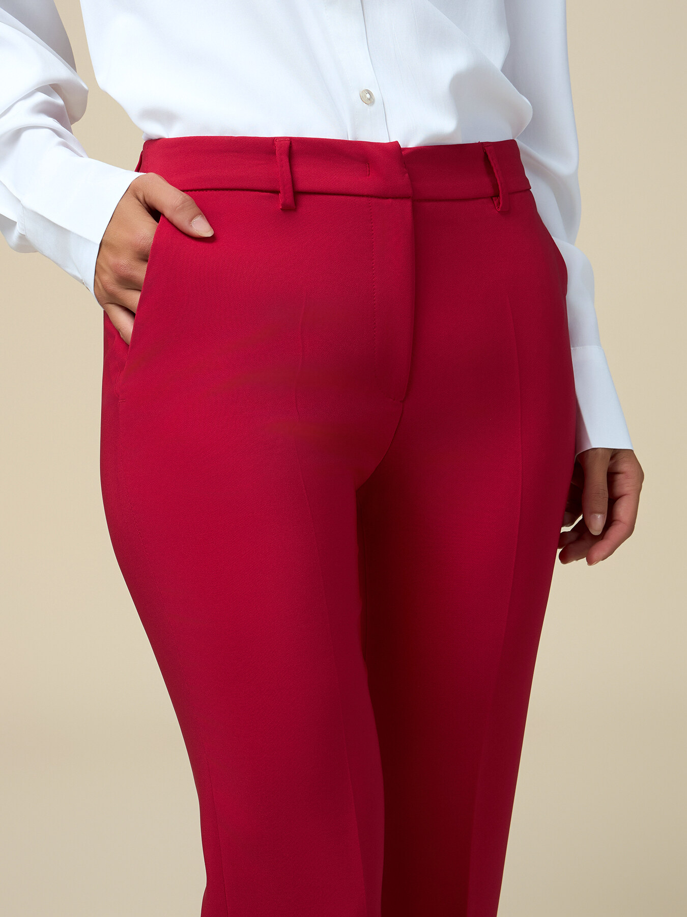 Pantalones formales image number 2