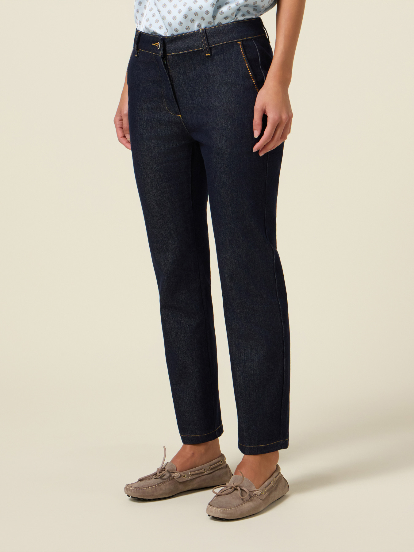 Regular jeans with rhinestones image number 3