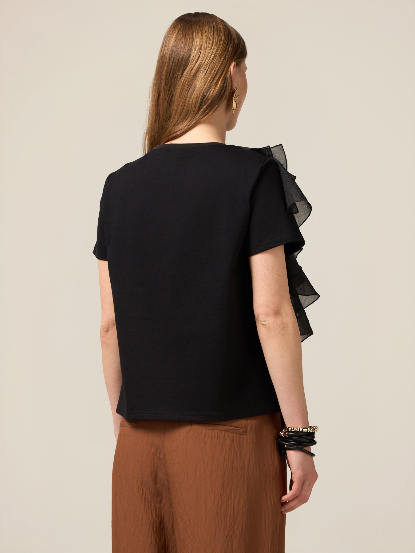 T-shirt con maxi volant image number 1